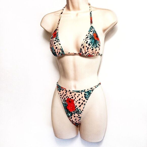 NWOT Shein Tropical Leopard Halter Bikini & Thong Bottom Sz M - Picture 1 of 11